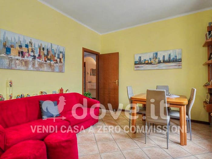 Appartamento quadrilocale in vendita in Via Oscura, Cermenate