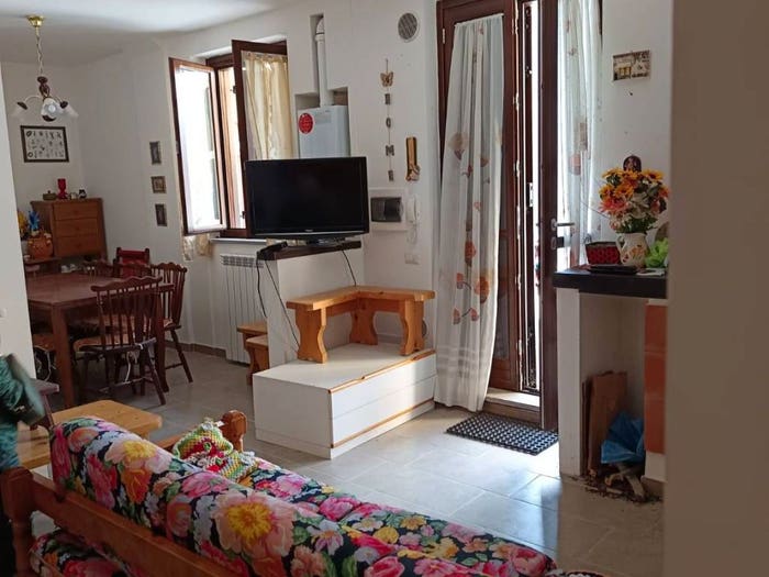 Appartamento trilocale in vendita in Via delle Betulle, Lucoli