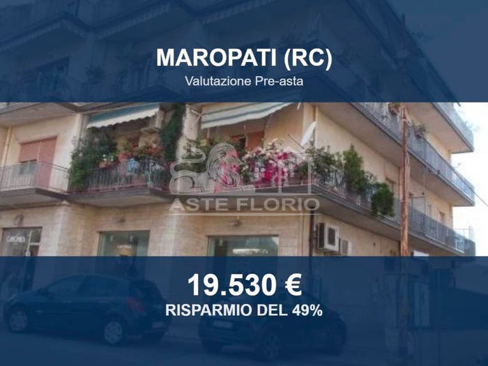 Appartamento con 6 locali in vendita in Via Risorgimento, Centro, Maropati