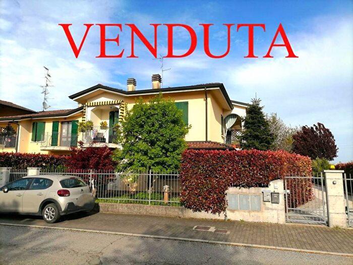 Appartamento trilocale in vendita in Brugneto, Reggiolo