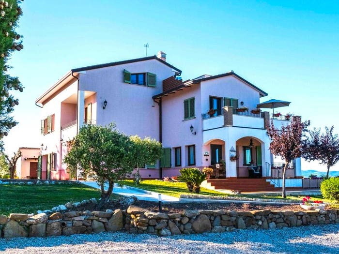 Casa con 6 locali in vendita in Vocabolo Conversino, Cannara