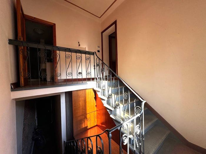 Appartamento con 6 locali in vendita in Viale Comasco Comaschi, Centro, Cascina