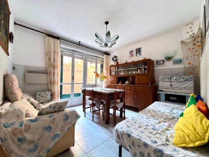 Appartamento quadrilocale in vendita in Via Privata Giovanni Genova Bocchi Bianchi, Centro, Alassio