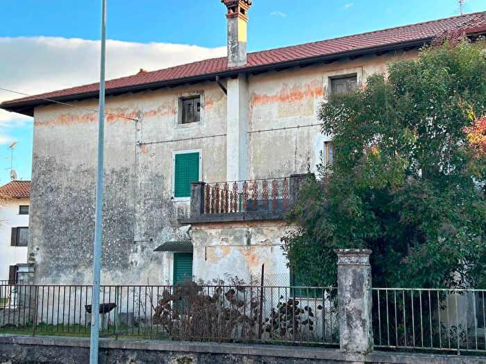 Casa con 6 locali in vendita in Via Pietro Blaserna, San Valentino, Fiumicello Villa Vicentina