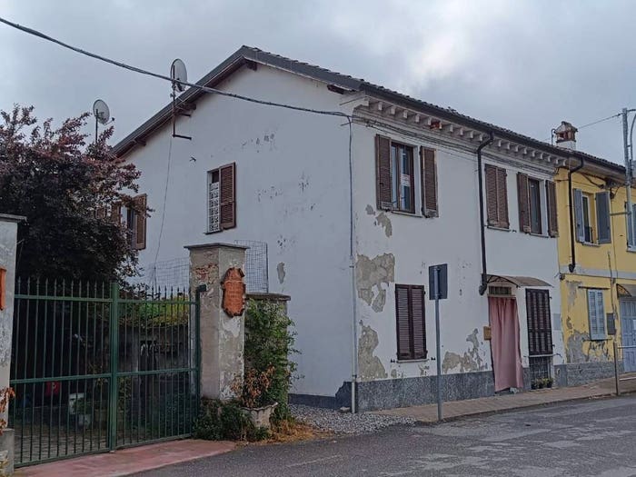 Appartamento trilocale in vendita in Via Guglielmo Marconi, Centro, Spessa