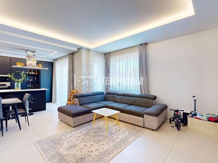 Appartamento trilocale in vendita in Via XXV Aprile, Roreto, Cherasco