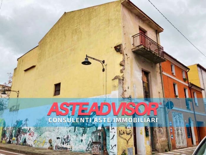 Appartamento con 6 locali in vendita in Via Porto Romano, Centro Storico, Olbia