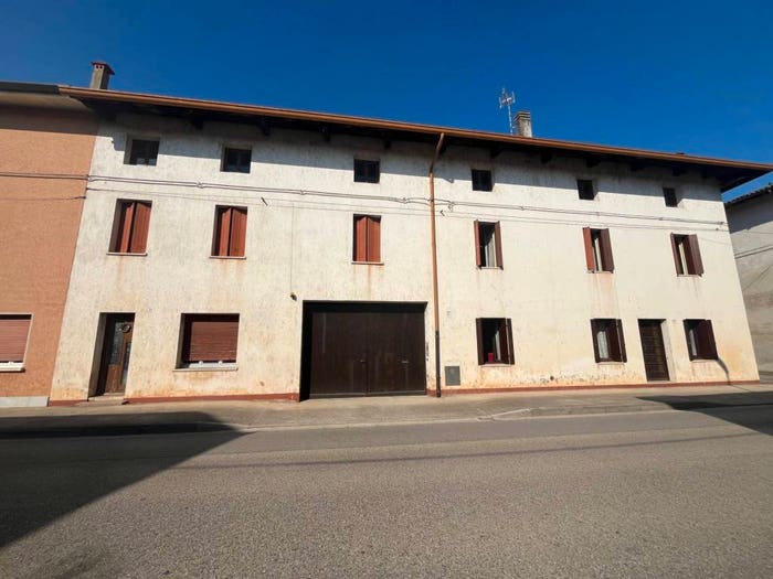 Casa con 6 locali in vendita in Via Massimo D'Azeglio, Sedegliano Gradisca, Sedegliano