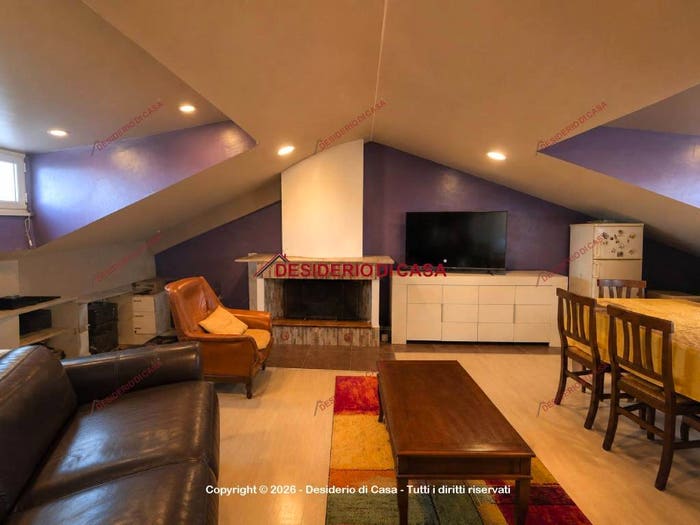 Appartamento con 6 locali in vendita in Via Dottore Benedetto Genovesi, Barcellona Pozzo di Gotto