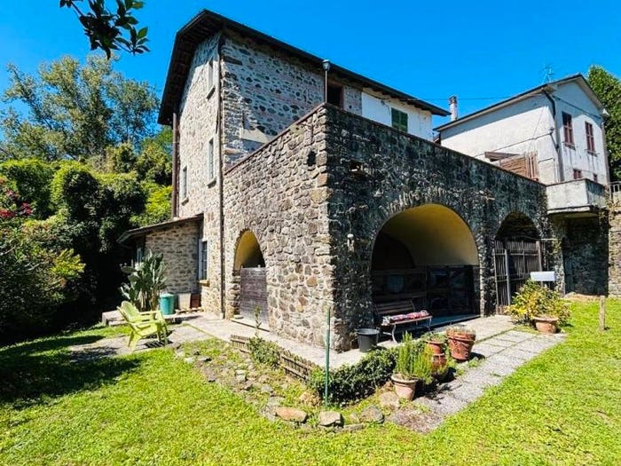 Casa con 6 locali in vendita in Arionzo, Mulazzo