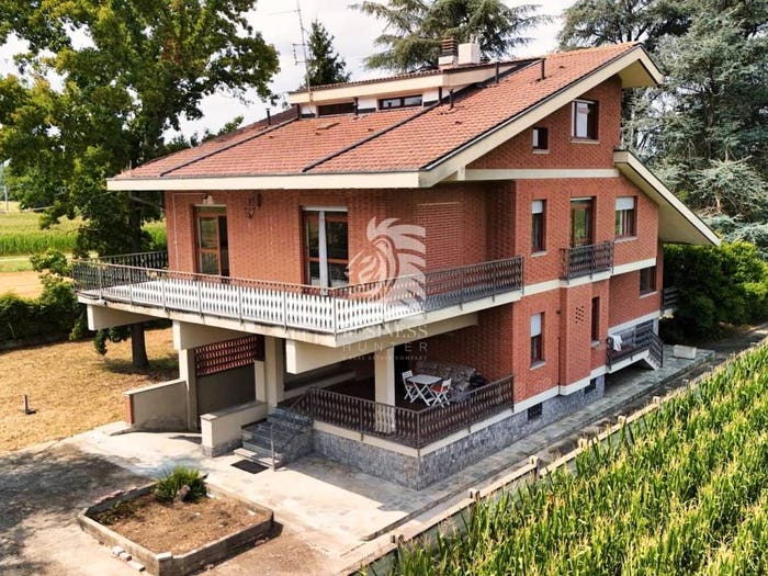 Casa con 6 locali in vendita in Località Vallarone, Corso Alba Variglie, Asti