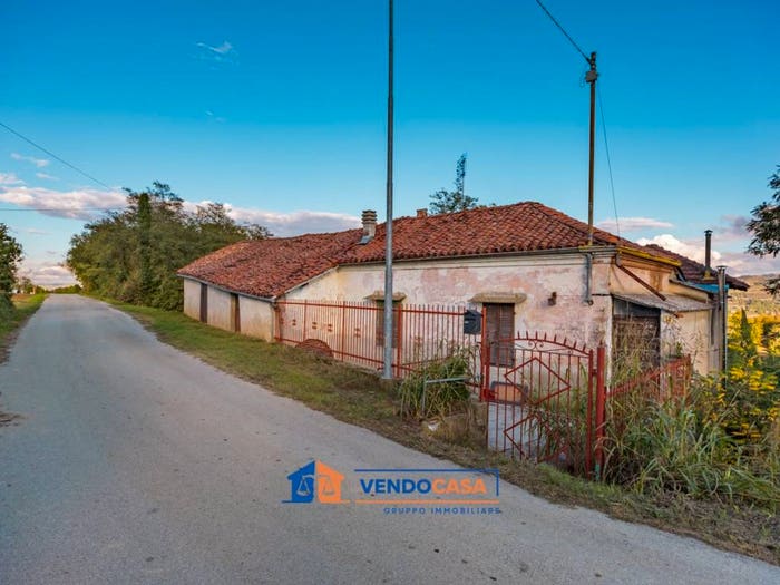Casa quadrilocale in vendita in Località Castelletto, Piozzo