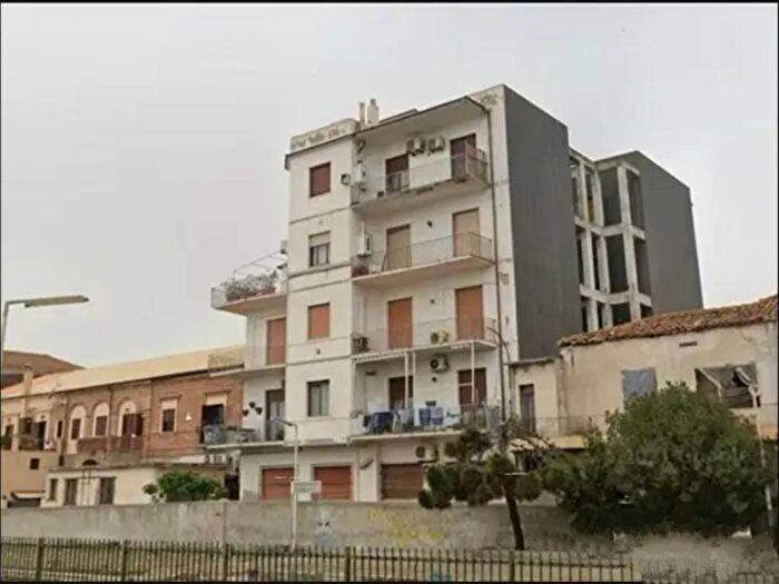 Appartamento con 5 locali in vendita in Corso Umberto, Centro, Bovalino