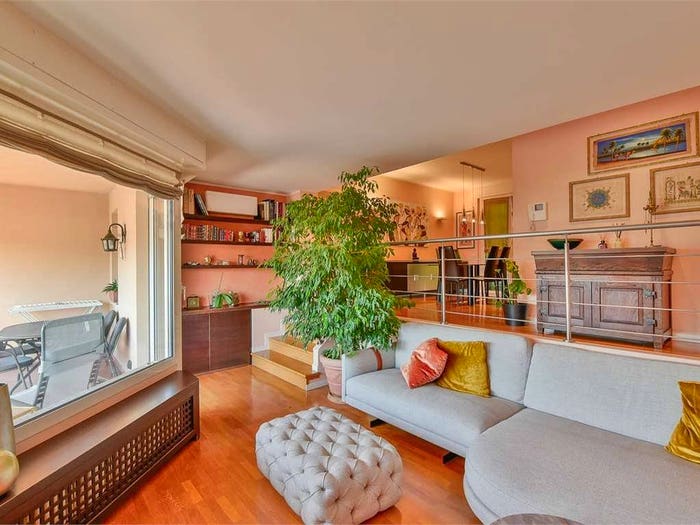 Appartamento con 6 locali in vendita in VIA NULLI, Borghi, Como