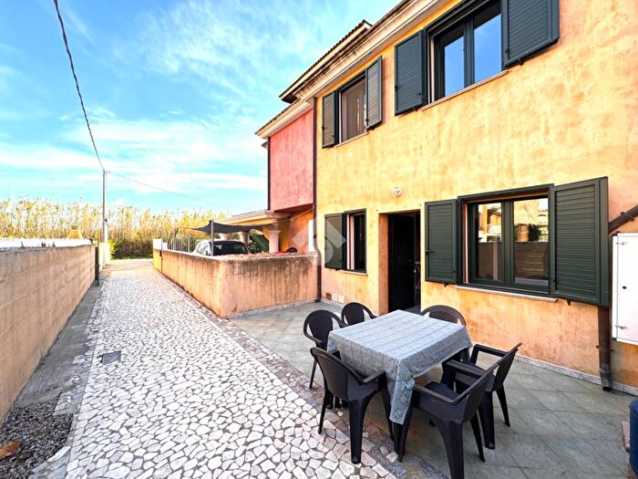 Casa trilocale in vendita in Via Bertulottu, Tortoli'