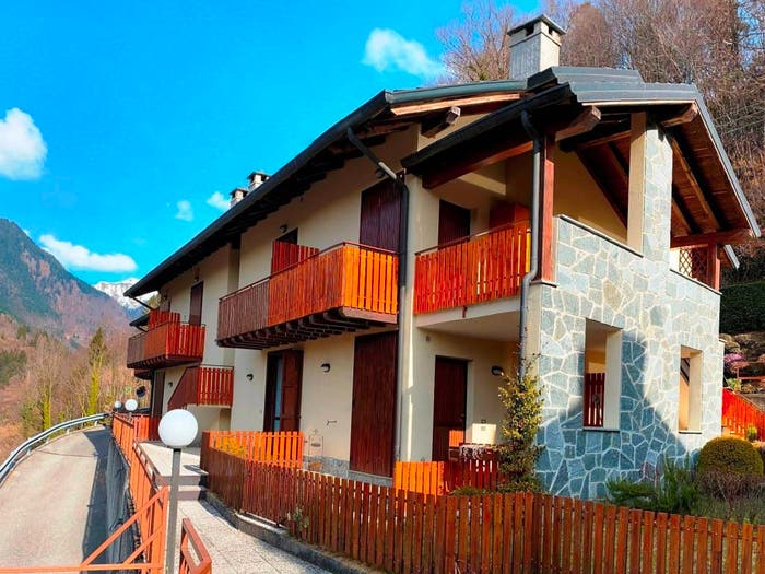 Casa con 5 locali in vendita in Via Piazzole, Piazzatorre