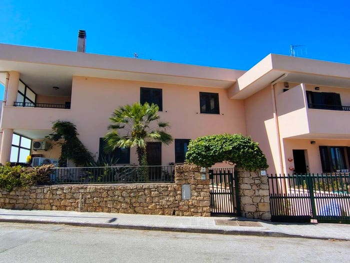 Casa con 5 locali in vendita in Via Giorgio Asproni, Mercede Calabona, Alghero