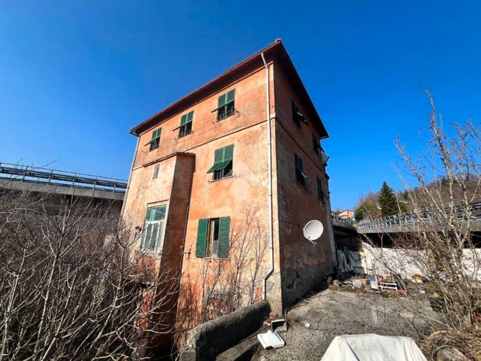Casa con 6 locali in vendita in Località Laccio, Laccio, Torriglia