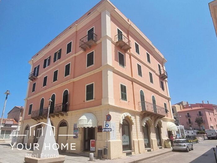 Appartamento trilocale in vendita in Via Magnon, Centro, Santa Teresa Gallura