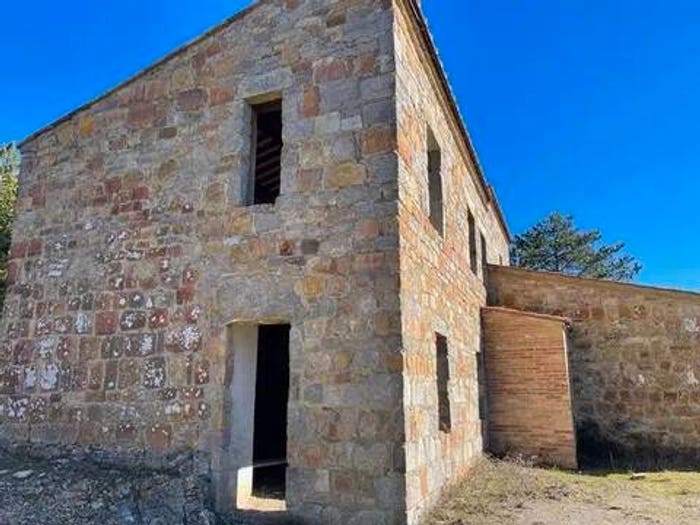 Casa con 6 locali in vendita in Via Della Montagnola, Casole d'Elsa