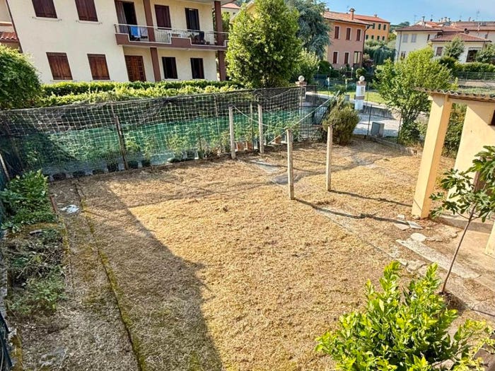 Casa quadrilocale in vendita in PIAZZA VITTORIO EMANUELE II, Centro, Lozzo Atestino