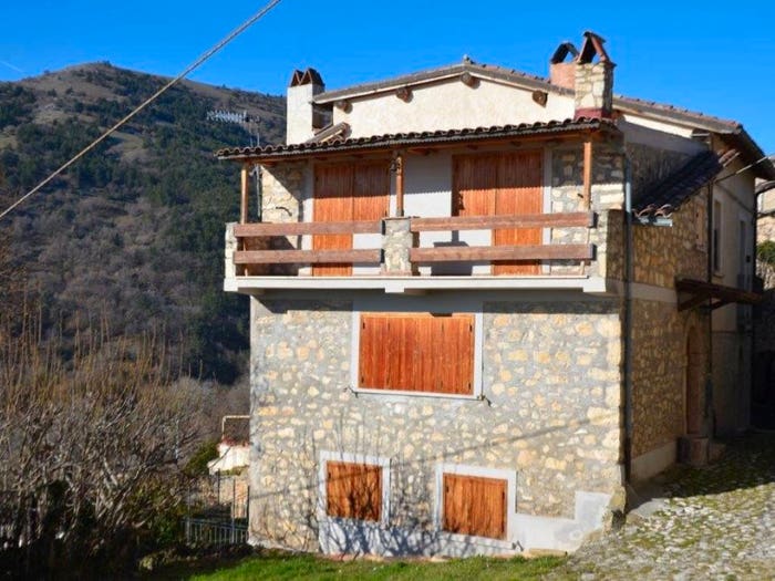 Casa quadrilocale in vendita in Santo Iona, Ovindoli