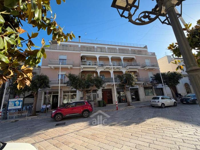 Appartamento trilocale in vendita in Corso Umberto I, Centro, Cavallino