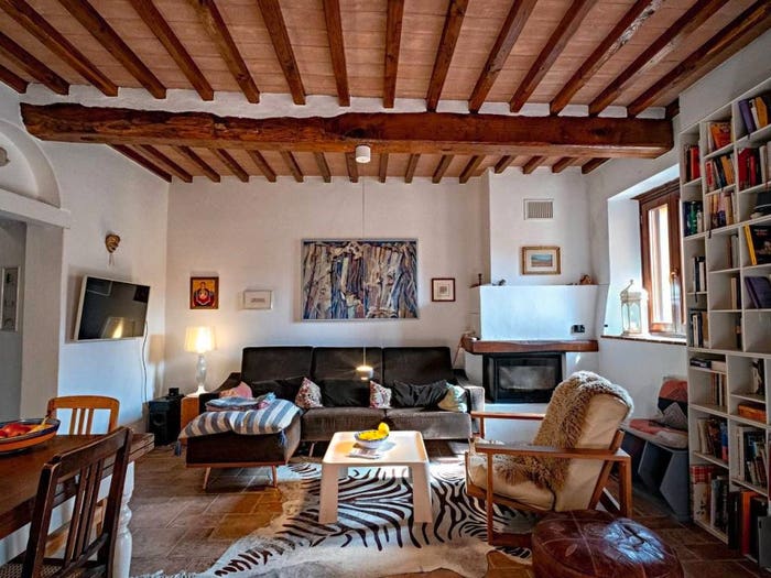 Casa con 6 locali in vendita in Centro, Calci