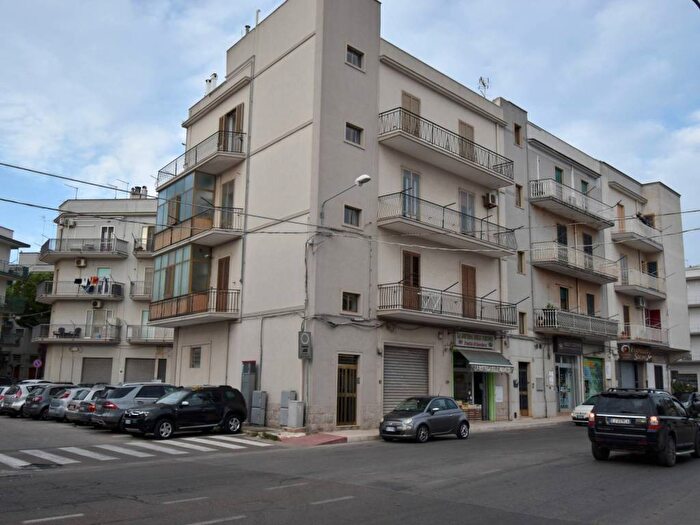 Appartamento con 6 locali in vendita in Via Donato Cirignola, Via Pola Via Papa Giovanni XXIII, Ostuni