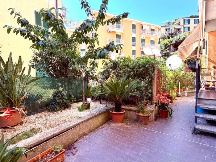 Appartamento con 5 locali in vendita in Via Federico Delpino, Castelletto, Genova