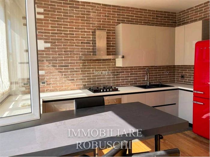 Appartamento con 5 locali in vendita in via la farina, Mazzini Oberdan, Firenze