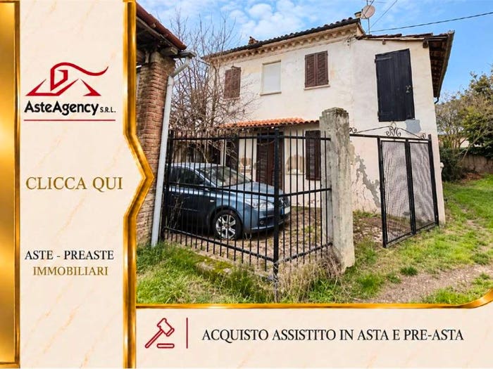 Casa trilocale in vendita in Via Borgosesia, Breme