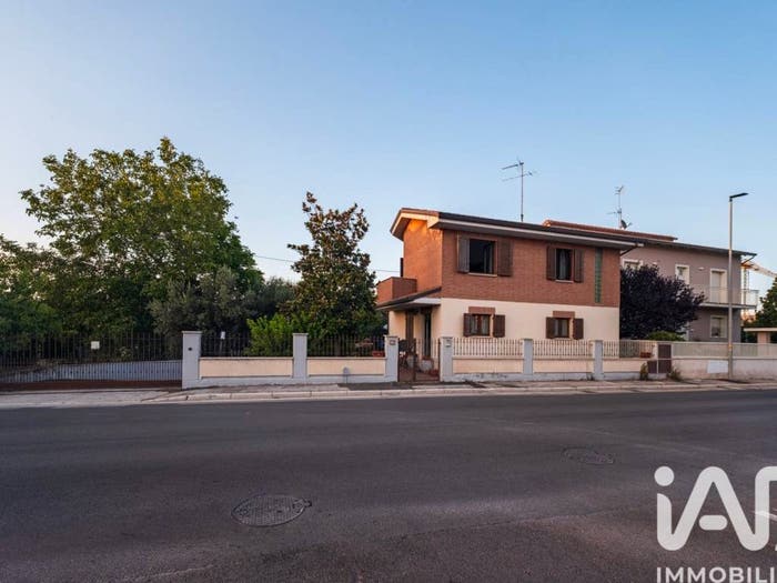 Casa con 5 locali in vendita in Via del Casone O Molino, San Marone San Giuseppe Risorgimento, Civitanova Marche