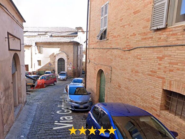 Appartamento quadrilocale in vendita in Contrada San Martino, Centro, Fermo
