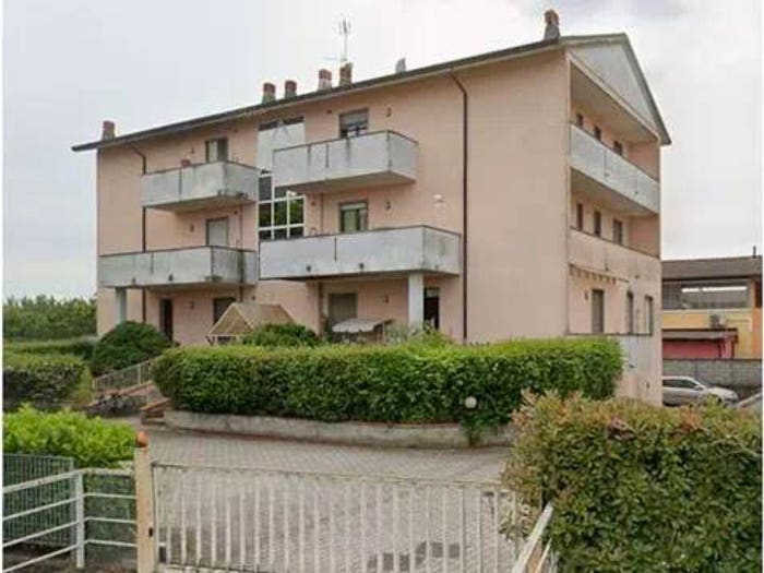 Appartamento con 5 locali in vendita in Via Alessandro Manzoni, Gravellona, Gravellona Lomellina