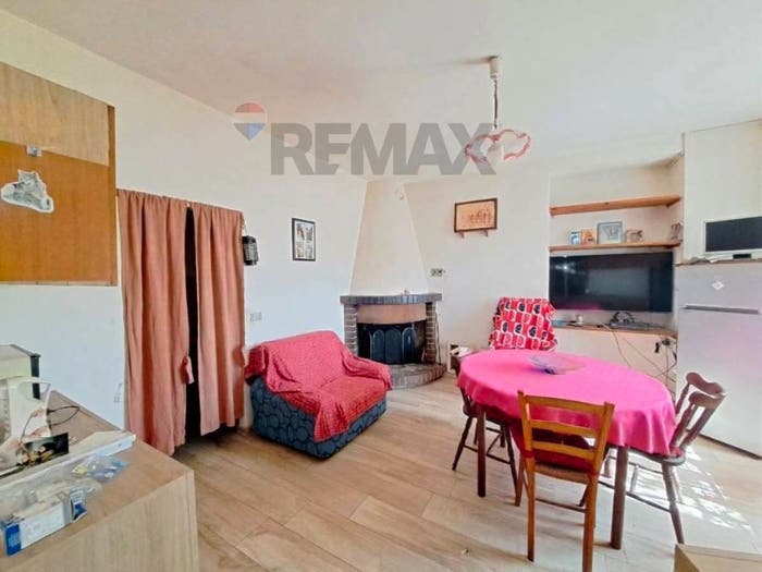 Casa con 6 locali in vendita in Via Preia, Centro, Roccascalegna