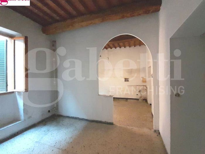 Appartamento con 5 locali in vendita in Centro, Poggibonsi