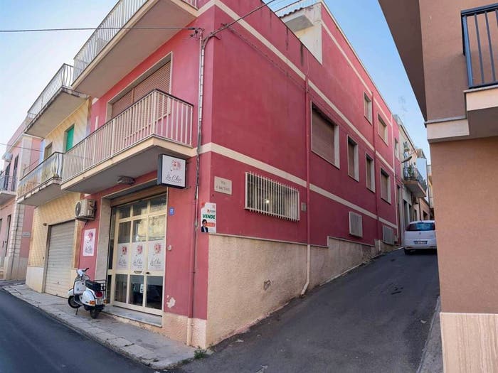 Casa con 5 locali in vendita in Via Lincoln angolo via Cesare Battisti, Centro, Pachino