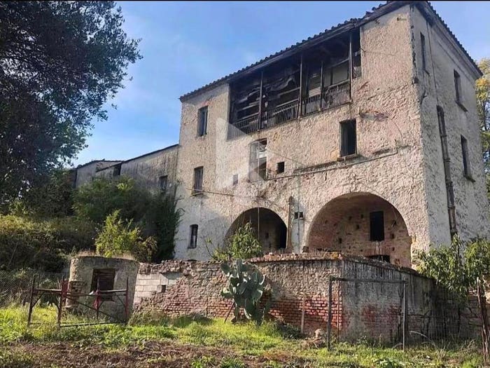 Casa con 6 locali in vendita in Via Stazione, San Mauro la Bruca