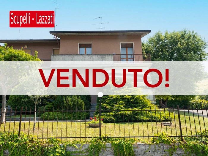 Casa con 6 locali in vendita in Via Alessandro Manzoni, Centro, Casteggio