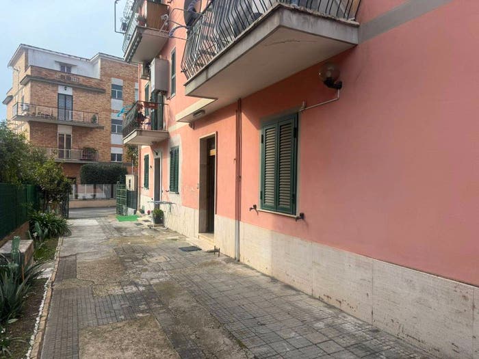Appartamento trilocale in vendita in Via dei Rangoni, Casetta Mattei Corviale, Roma