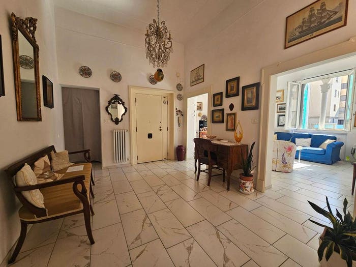 Appartamento quadrilocale in vendita in Via Genova, Piazza Salotto Corso Umberto, Pescara