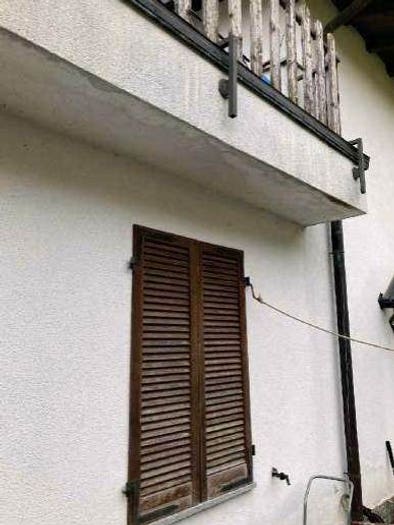 Casa trilocale in vendita in Via G Verga, Centro, Bisuschio