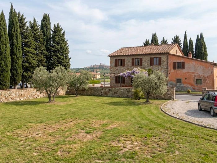 Casa con 6 locali in vendita in Via Case Sparse, Monticiano