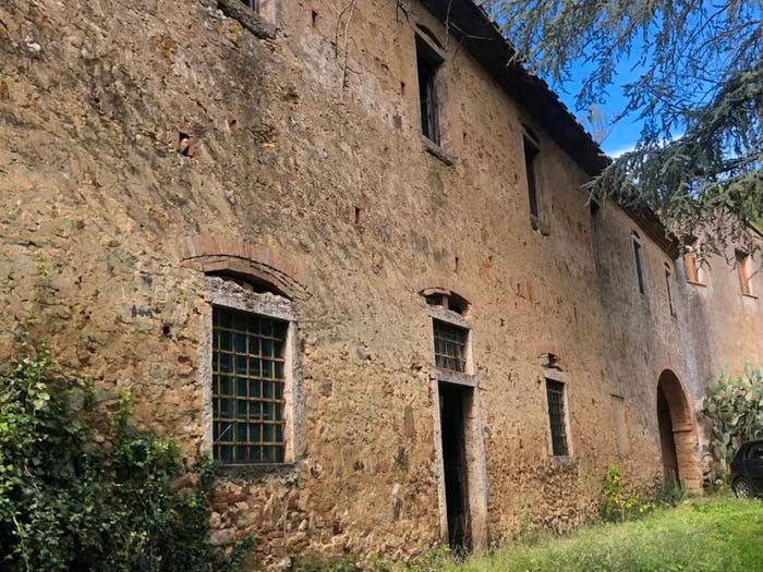 Casa con 6 locali in vendita in Talciona, Poggibonsi