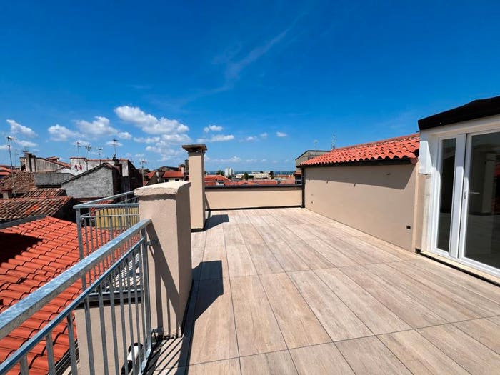 Appartamento trilocale in vendita in Calle Gradara, Centro Storico, Chioggia