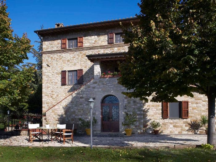 Casa con 6 locali in vendita in Via Santa Tecla, Palazzo Petrignano, Assisi