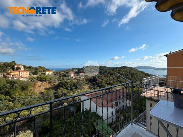 Appartamento quadrilocale in vendita in Via umberto biancamano, Pitelli, La Spezia