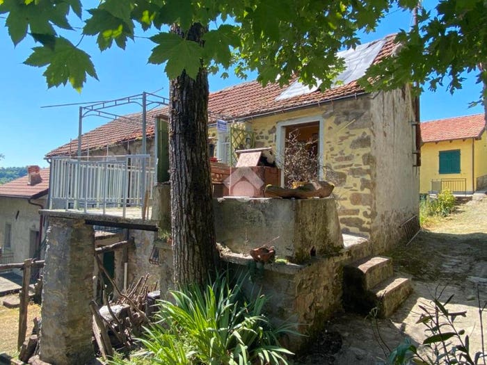 Casa bilocale in vendita in Località Fregaiasse, Montoggio