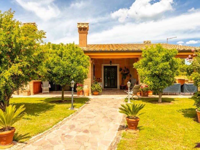 Casa con 6 locali in vendita in Strada della Cappella Borghesiana, Campagnano di Roma